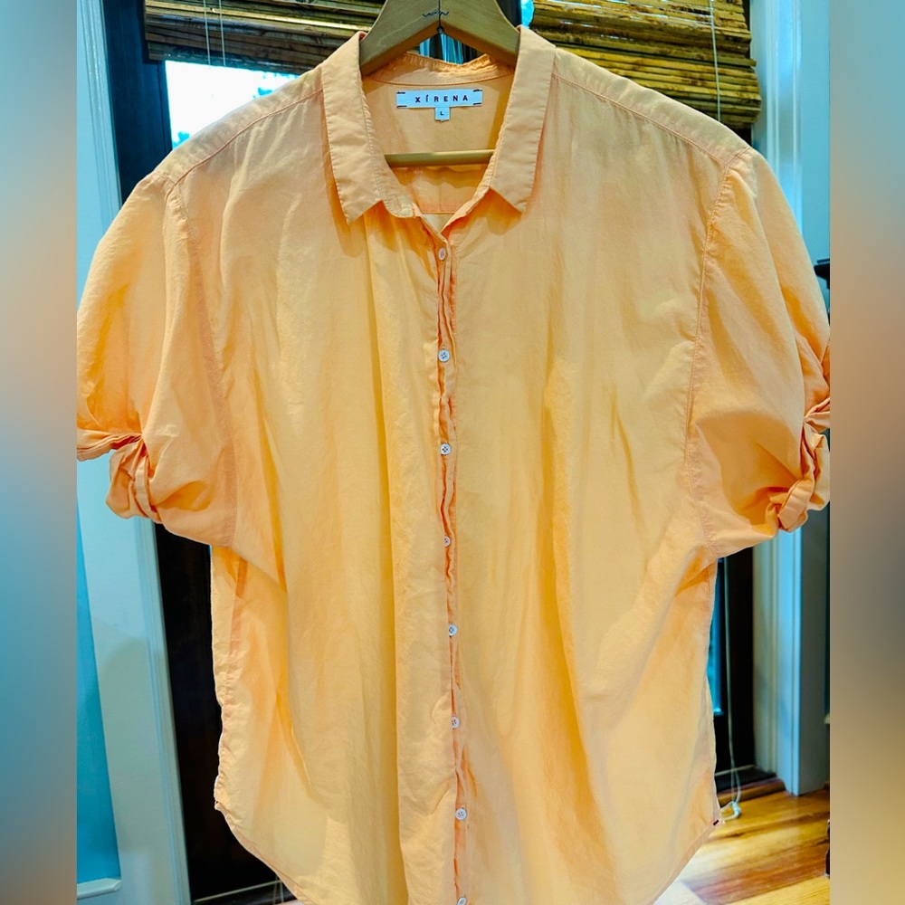 Xirena Channing Shirt  size large in vibrant peach